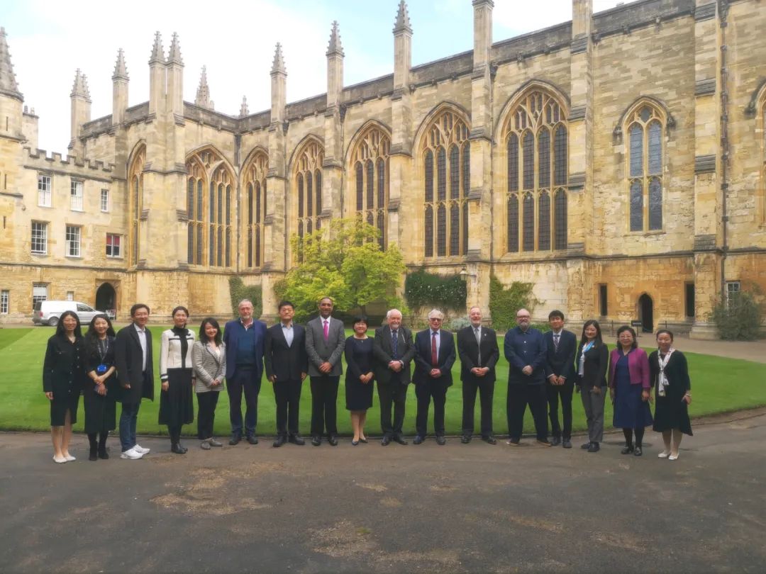 当研院在英国成立首家国际青年互学互鉴中心