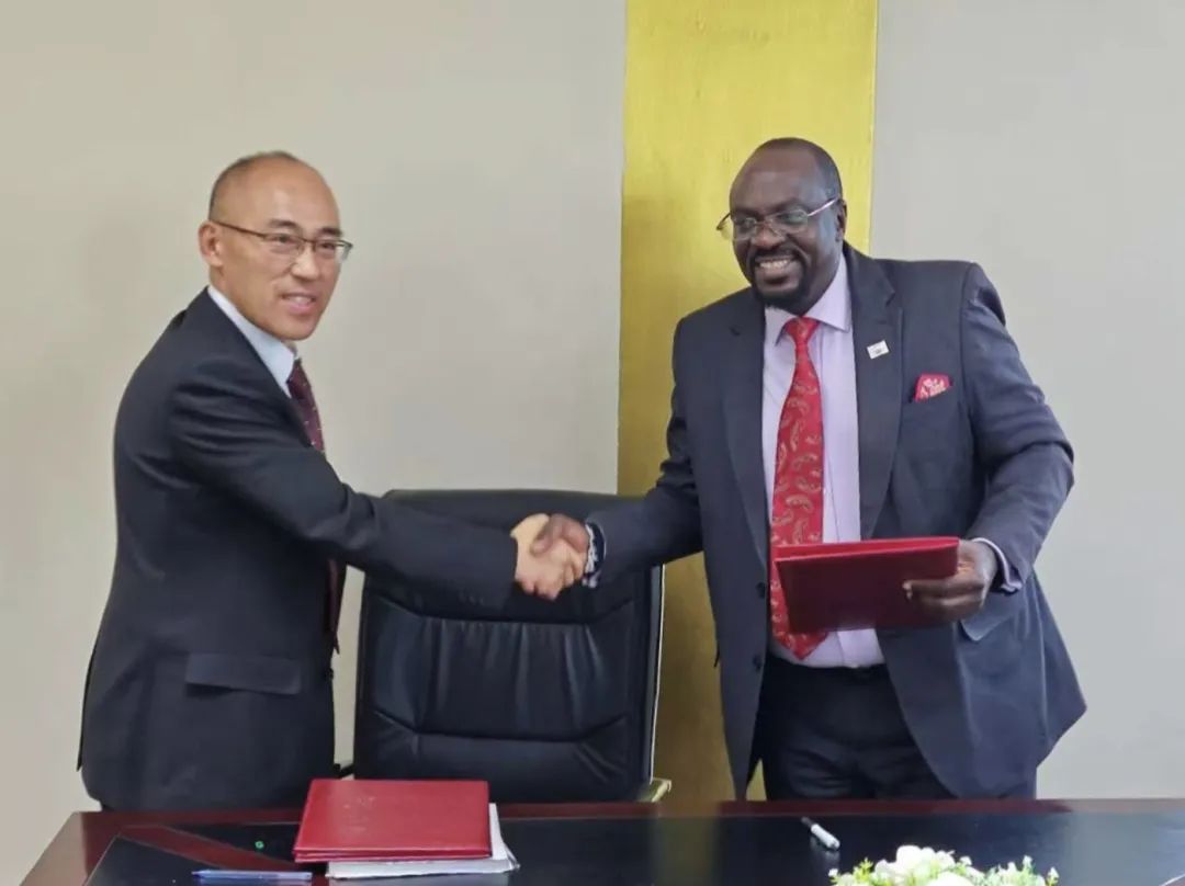 院领导出席“非洲现代化与工业化路径：知识、技术与资本的跨领域协同效应”座谈会