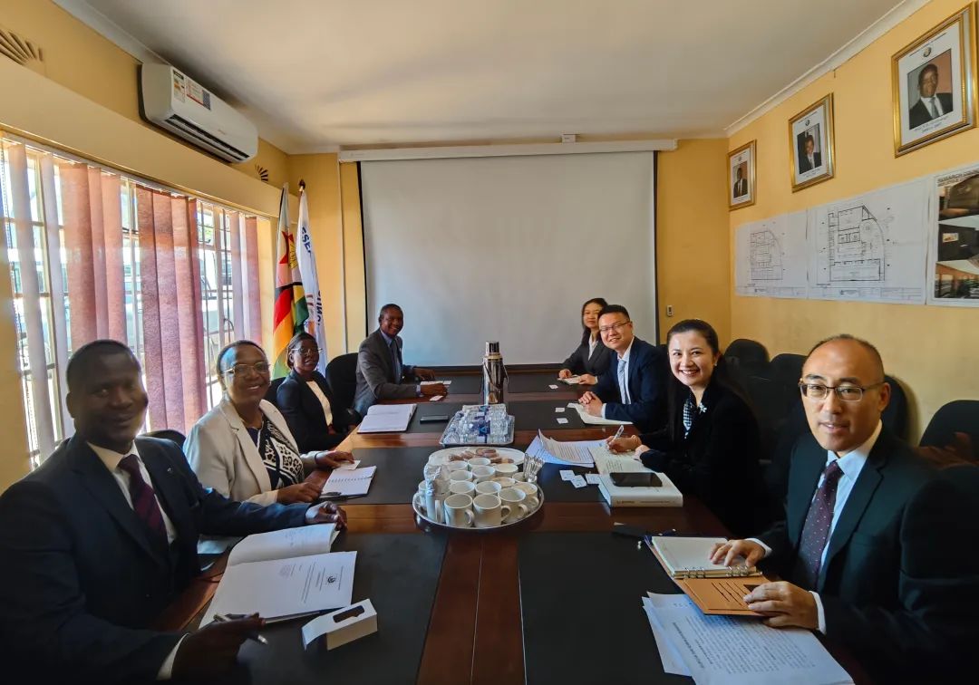 当研院同津巴布韦研究理事会签署合作备忘录